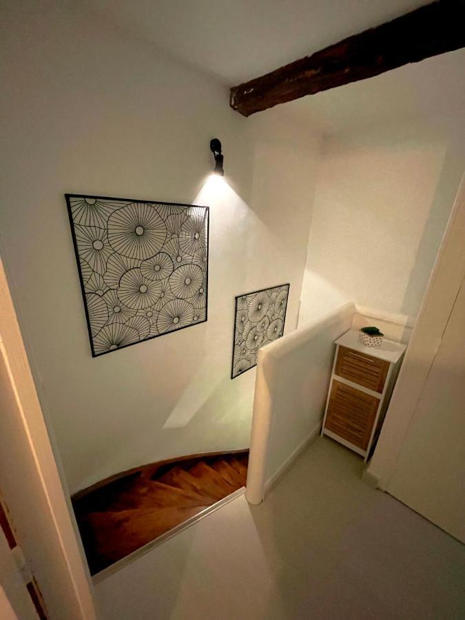 Triplex Plein Coeur Du Centre Historique Apartment Charleville-Mézières Екстериор снимка