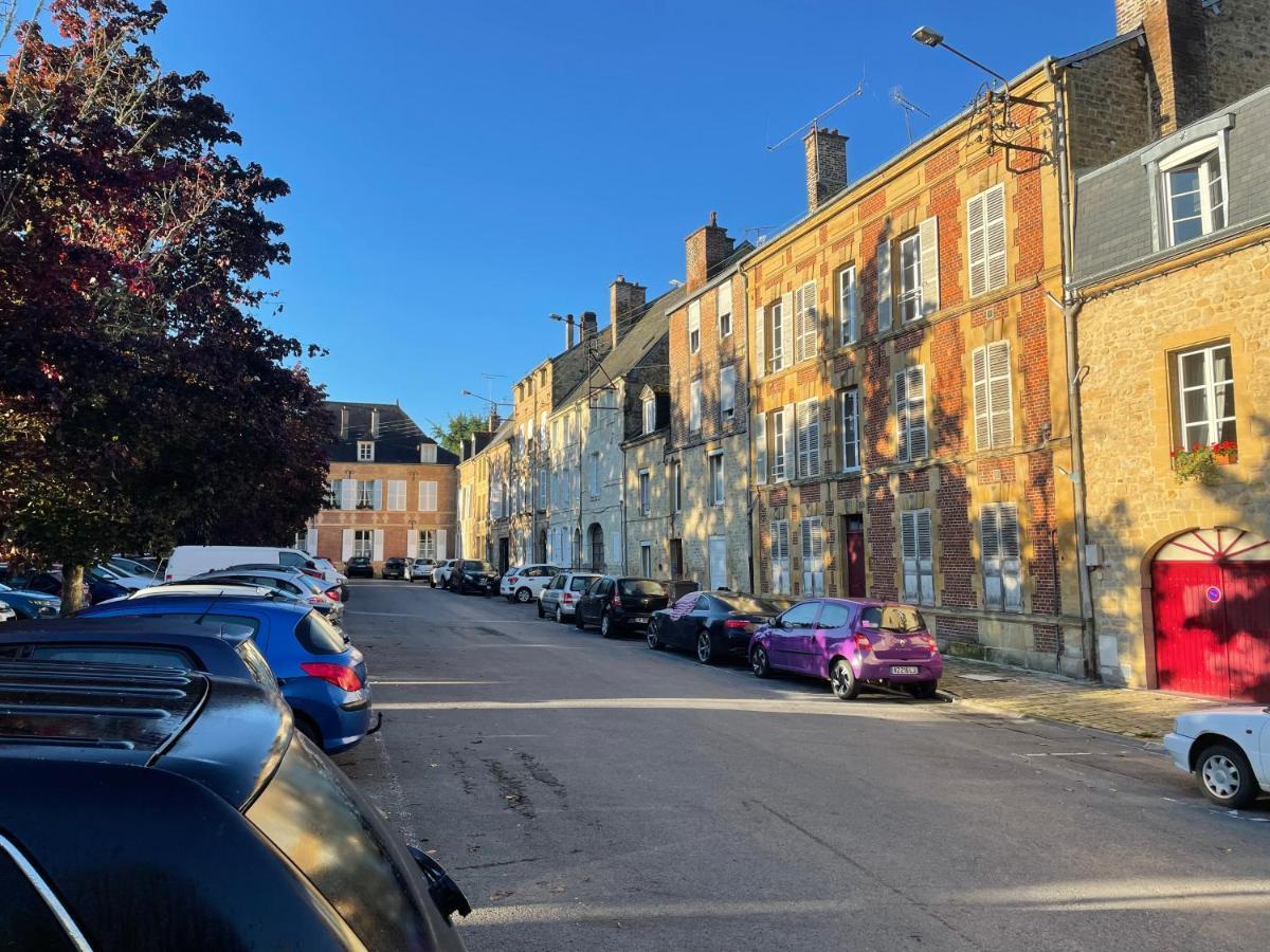 Triplex Plein Coeur Du Centre Historique Apartment Charleville-Mézières Екстериор снимка